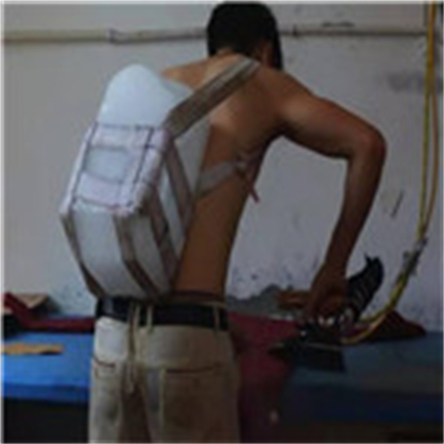 冰凉一夏，大冰块降温为青浦工厂解暑