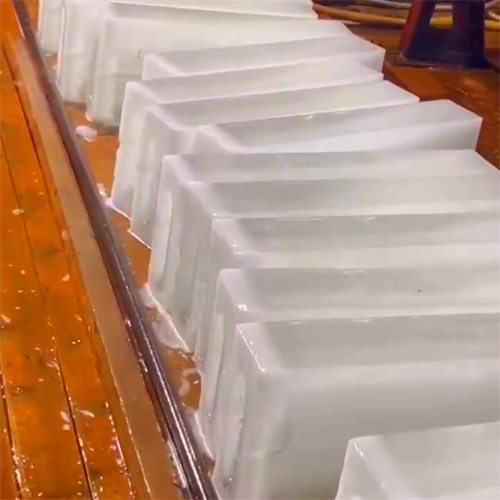 青浦夏季防暑降温新选择:大冰块降温,良臣制冰厂